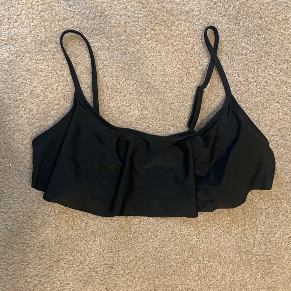 Old Navy Other - Old Navy Flounce Bikini Top